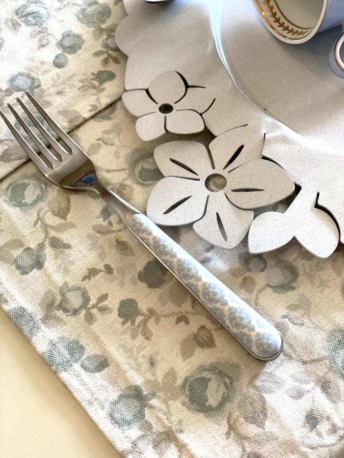 B&B Due Passi Dal Mare Cinquale Eksteriør bilde